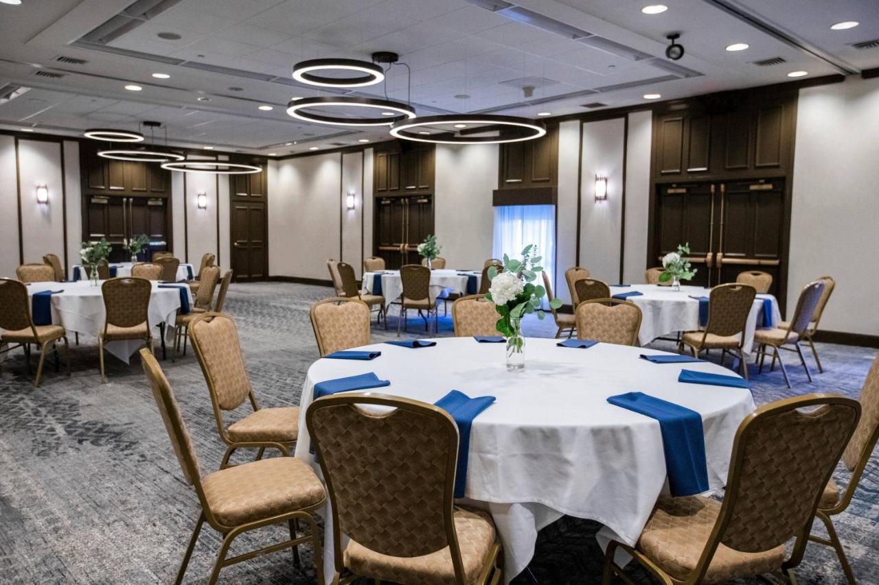 Delta Hotels By Marriott Burlington Kültér fotó