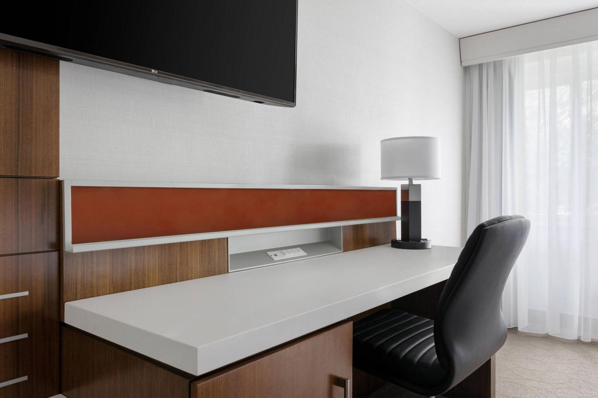 Delta Hotels By Marriott Burlington Kültér fotó